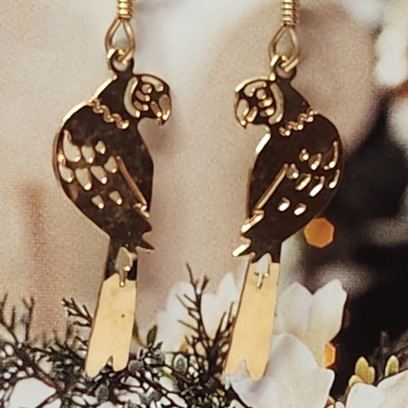 #2436, SIGNED WILD BRYDE PARROT EARRINGS GOLD TONE - Picture 6 of 6